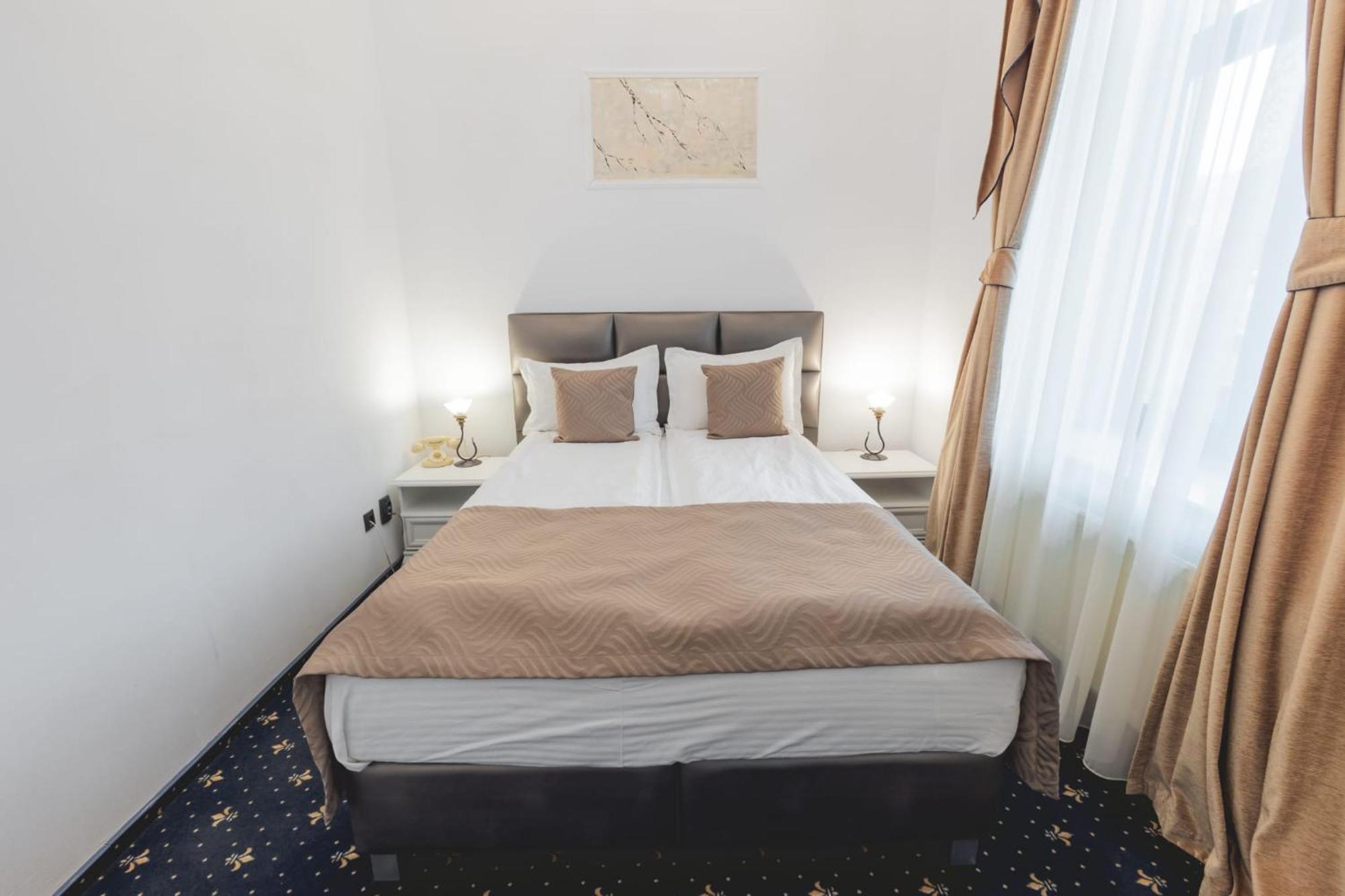 Hotel Carol - Ватра Дорней Екстериор снимка