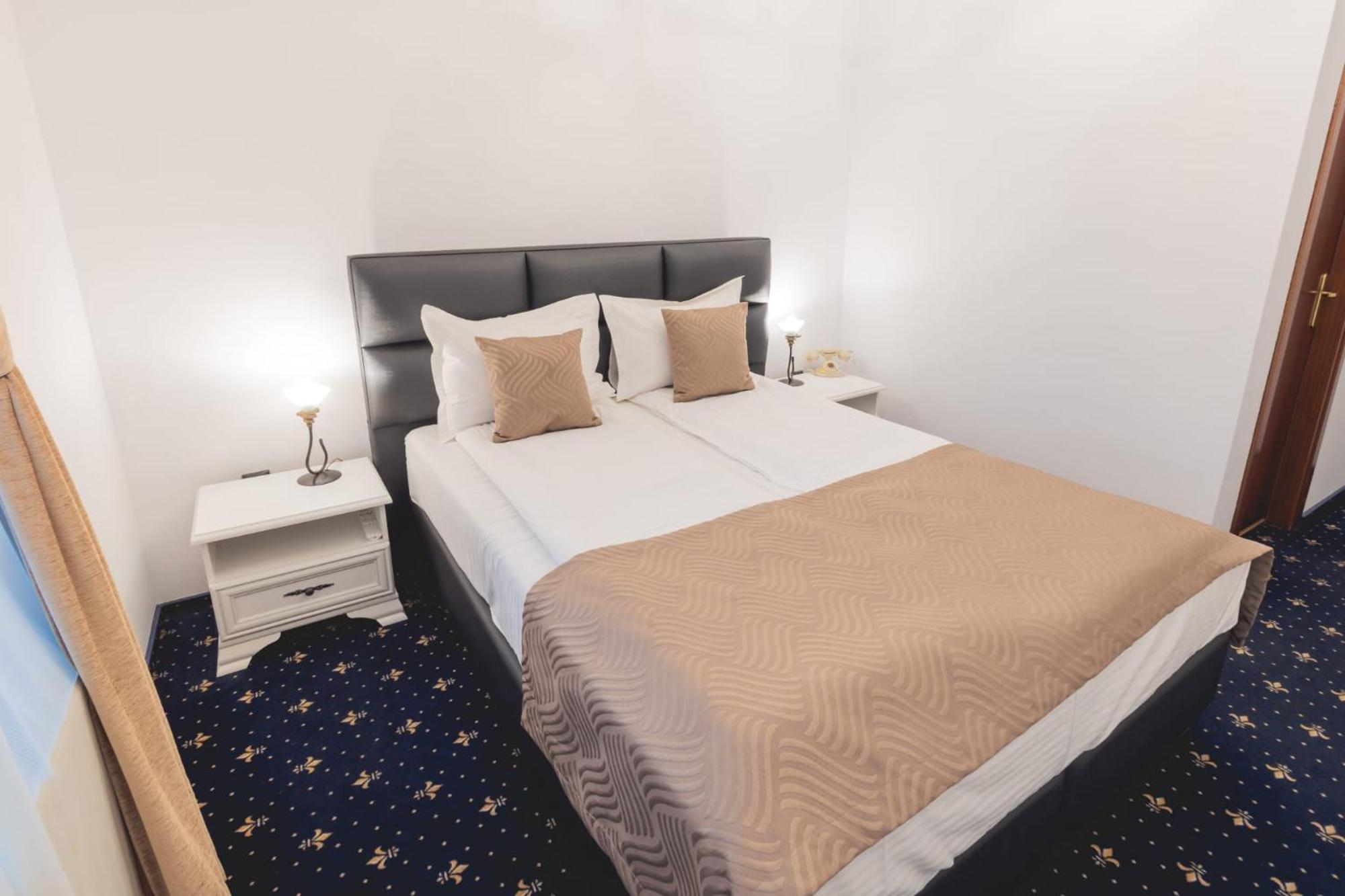 Hotel Carol - Ватра Дорней Екстериор снимка