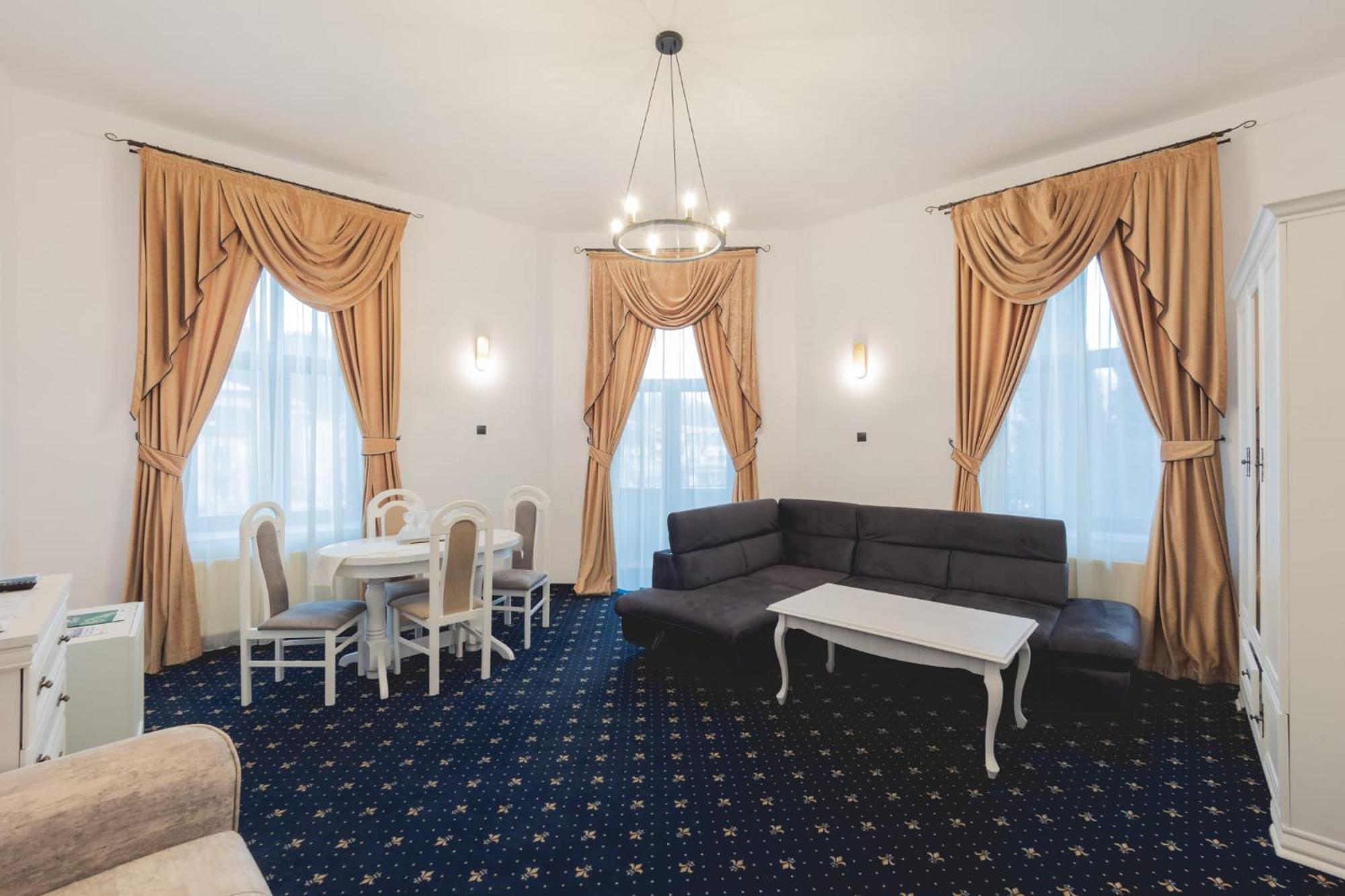 Hotel Carol - Ватра Дорней Екстериор снимка