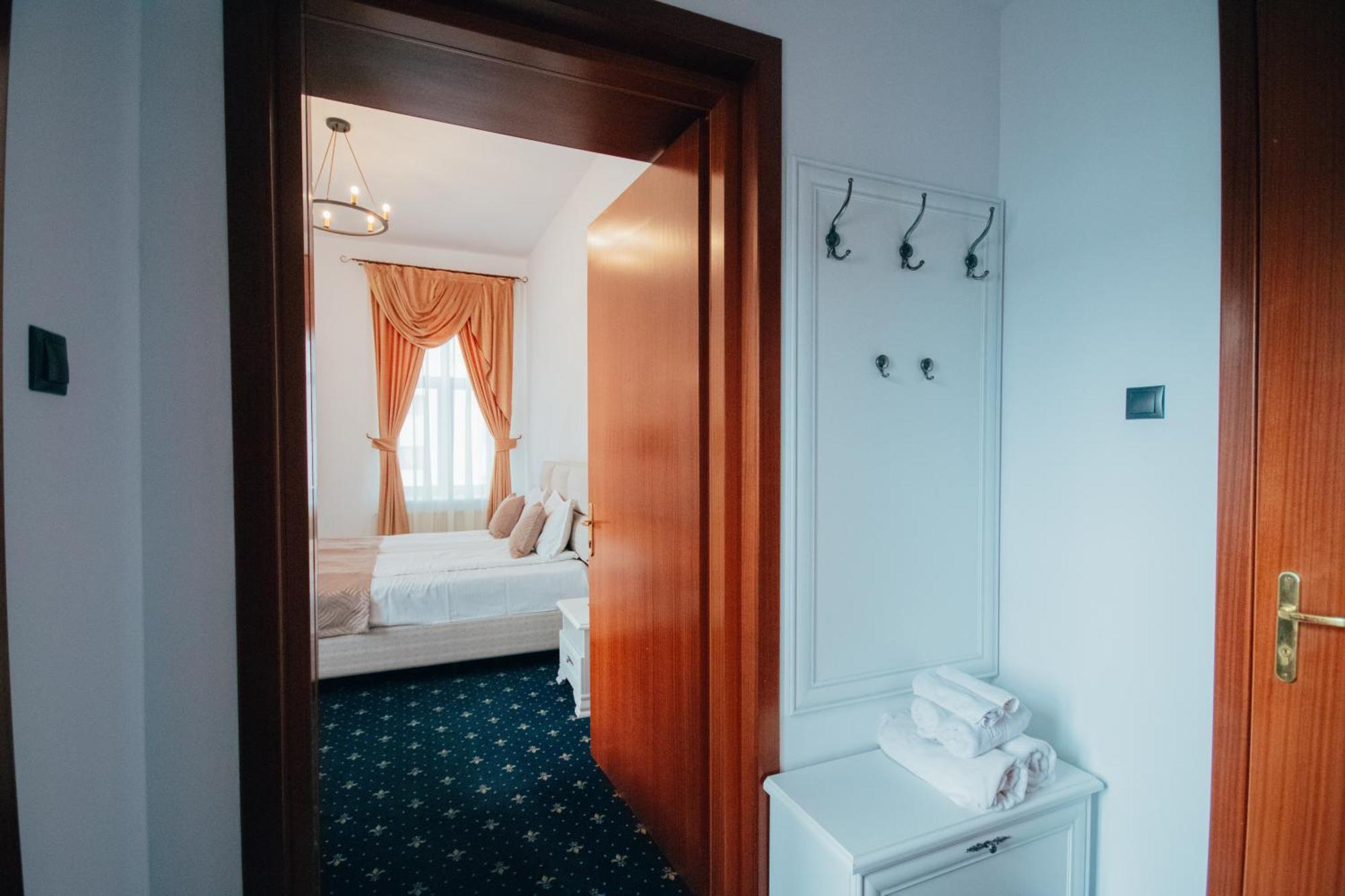 Hotel Carol - Ватра Дорней Екстериор снимка